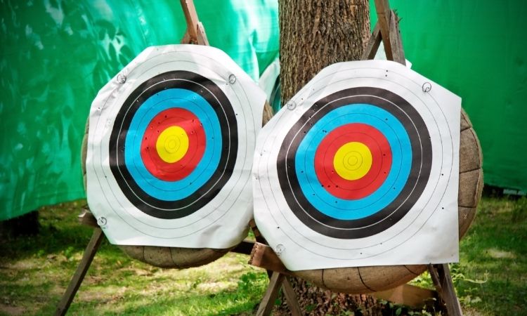 How long does an archery target last 1